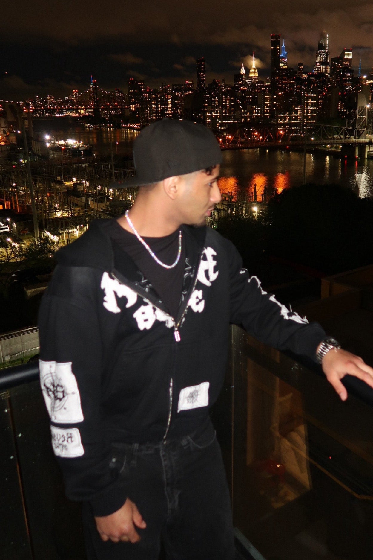 NeverSettle™ Signature Tracksuit – Blackout Edition