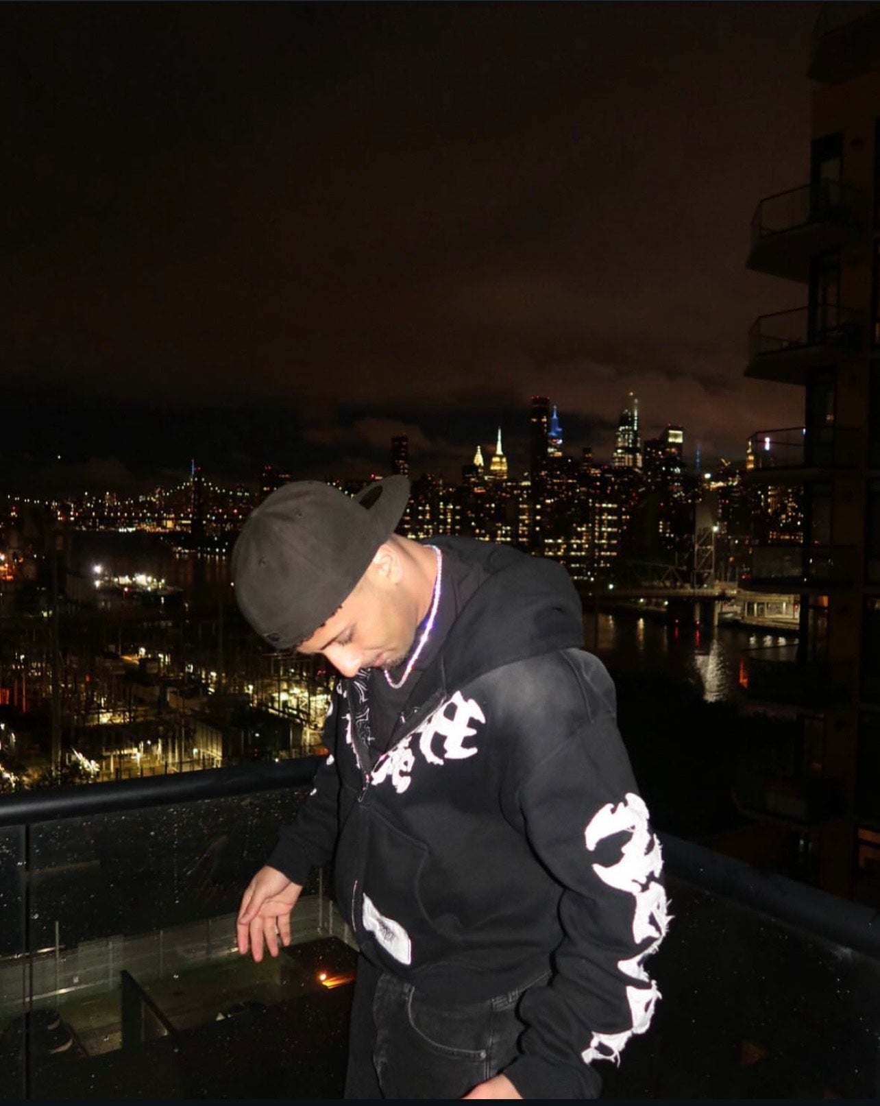 NeverSettle™ Signature Tracksuit – Blackout Edition